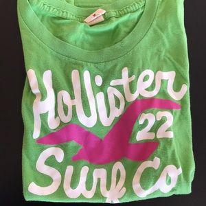 Green Hollister t-shirt